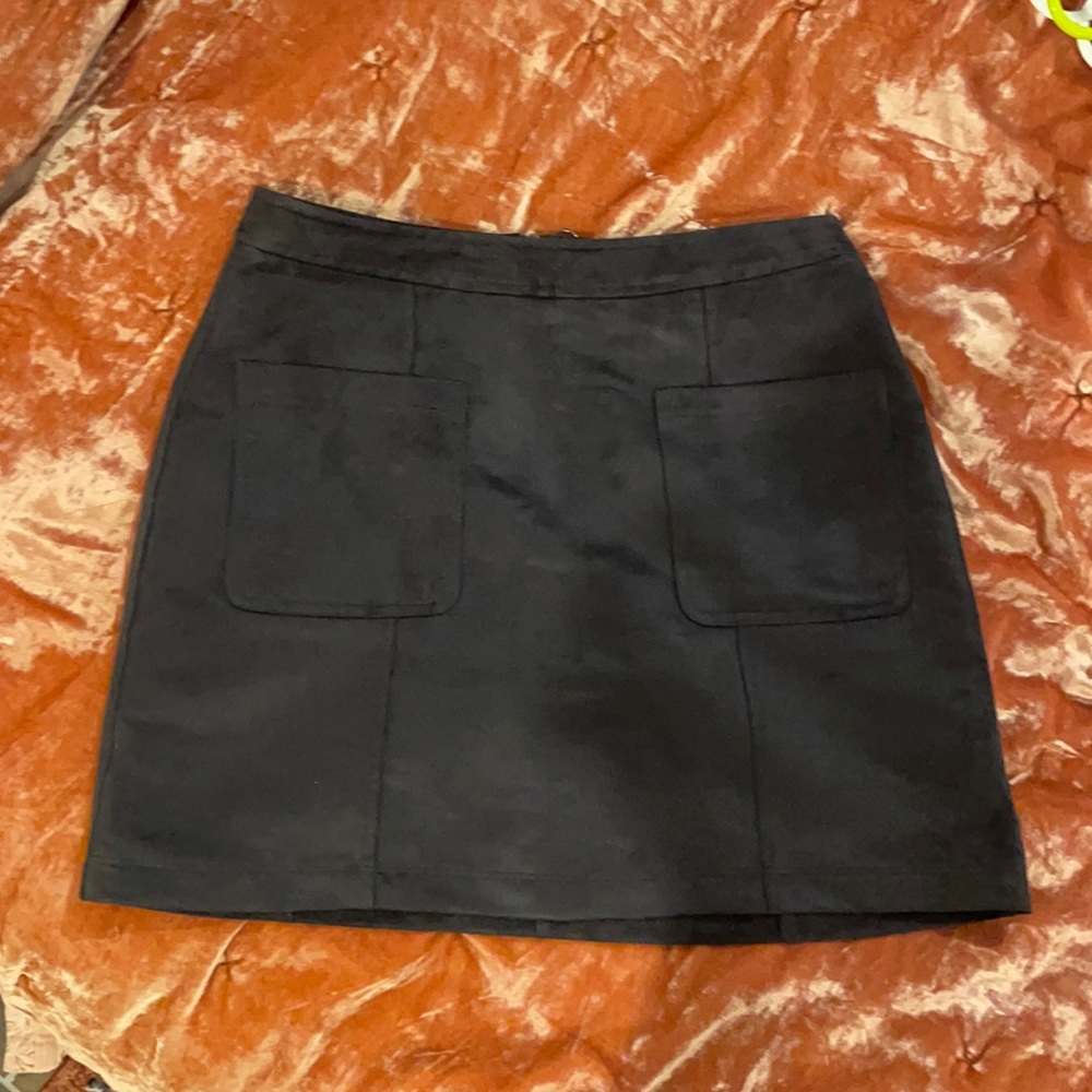 Zip up suede skirt